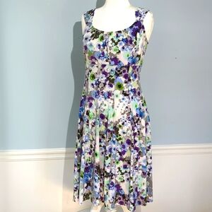 Knee-Length floral dress, 12